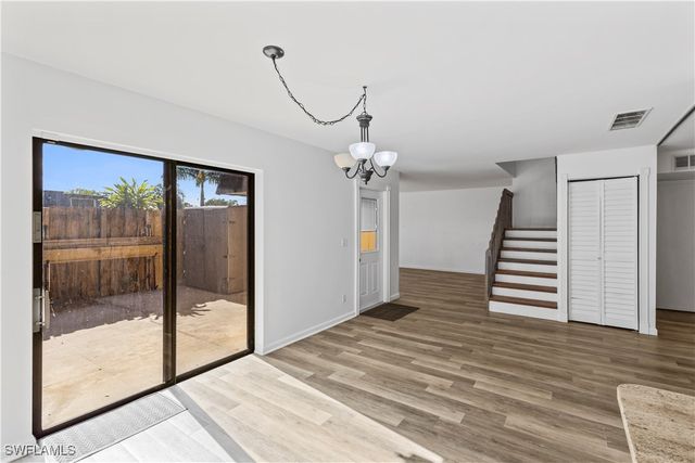 4001 Sandlewood LN 4, Fort Myers, FL 33907