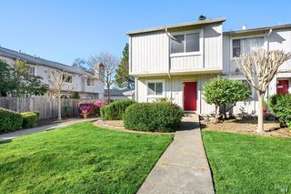 31 Front St #E, Healdsburg, CA 95448