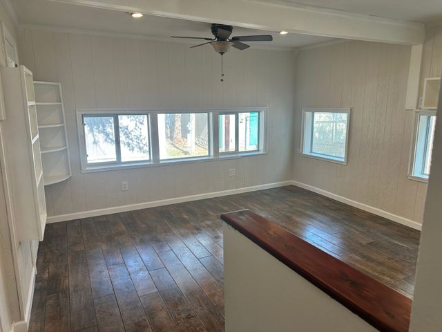 310 Cedar Point Circle, Gordonville, TX 76245