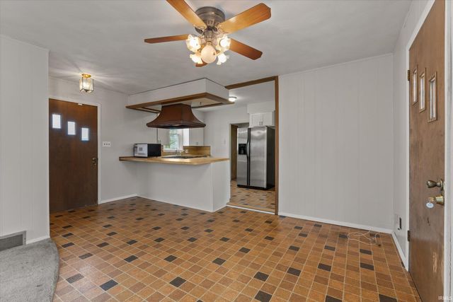 1219 Leeper Avenue, South Bend, IN 46617