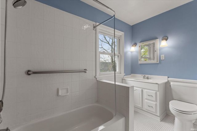 1219 Leeper Avenue, South Bend, IN 46617