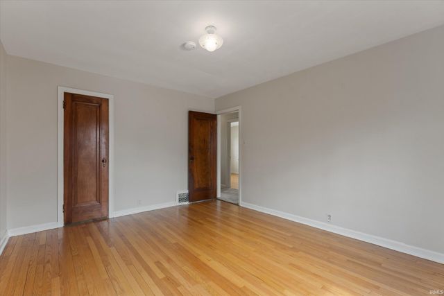 1219 Leeper Avenue, South Bend, IN 46617