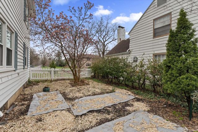 1219 Leeper Avenue, South Bend, IN 46617