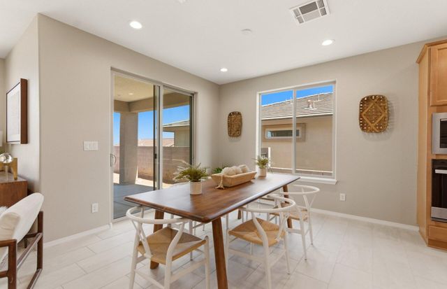 8324 Vonnegut Lane NW, Albuquerque, NM 87120