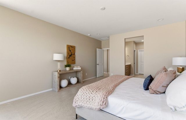 8324 Vonnegut Lane NW, Albuquerque, NM 87120