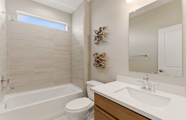 8324 Vonnegut Lane NW, Albuquerque, NM 87120