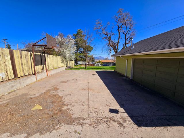 417 Lincoln Street, Klamath Falls, OR 97601