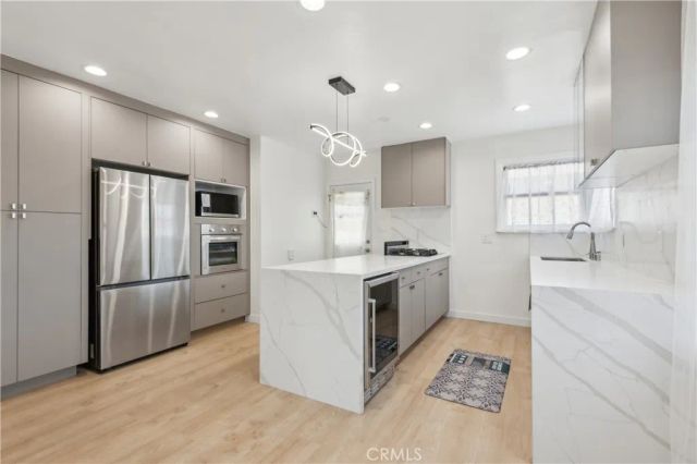 703 Avenue D, Redondo Beach, CA 90277
