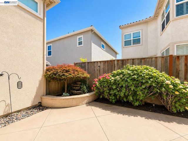 5 Almond Orchard Ln, San Ramon, CA 94583