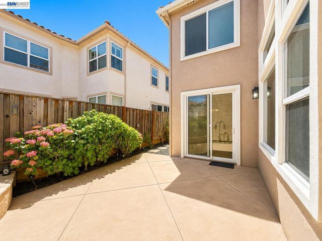 5 Almond Orchard Ln, San Ramon, CA 94583