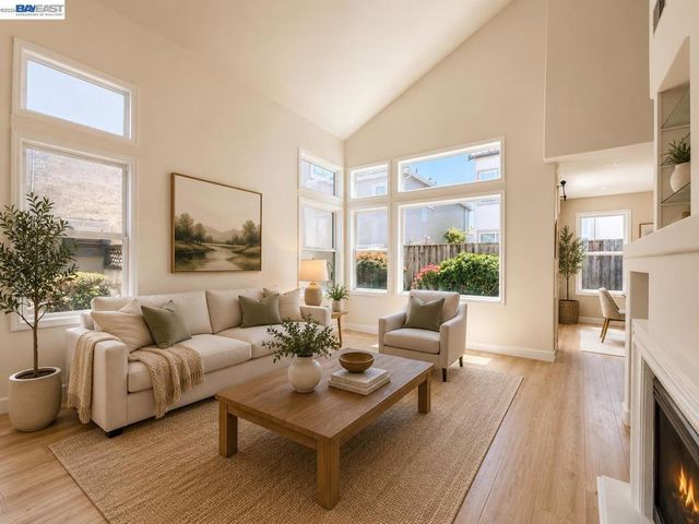 5 Almond Orchard Ln, San Ramon, CA 94583