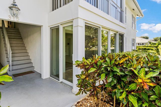 315 Venetian Drive 4, Delray Beach, FL 33483