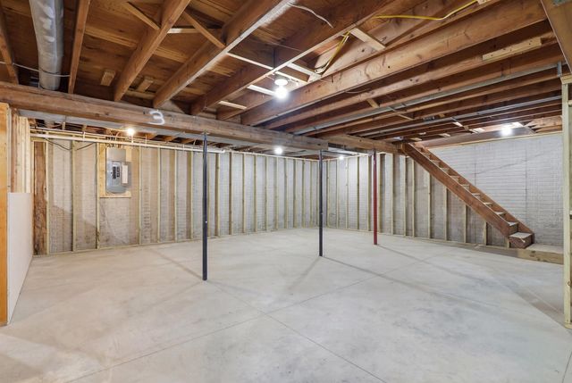 403 Maple Street, Janesville, IA 50647