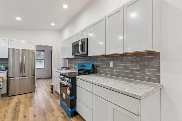 403 Maple Street, Janesville, IA 50647