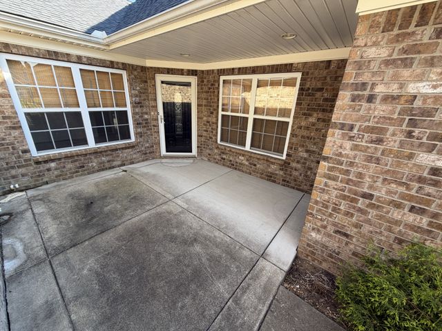 395 Devon Chase Hl Unit 703, Gallatin, TN 37066