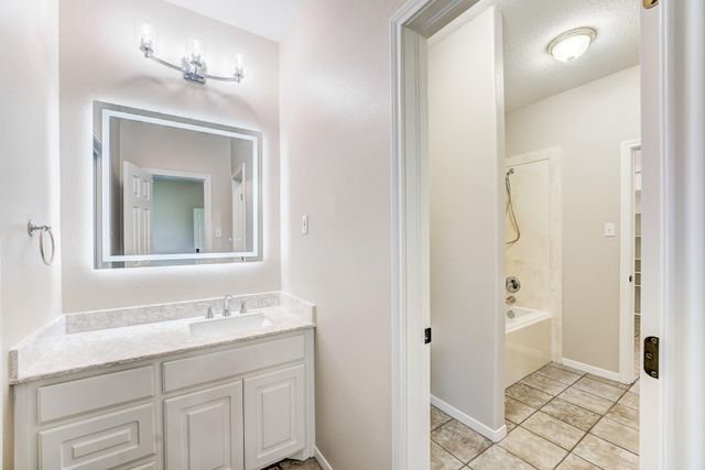 5415 Croix Road 58, Manvel, TX 77578