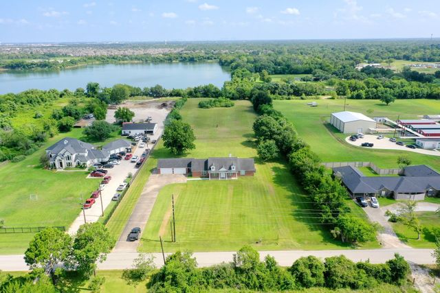 5415 Croix Road 58, Manvel, TX 77578