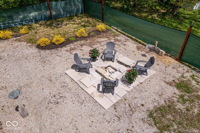 7425 S Harmony Road, Bloomington, IN 47403