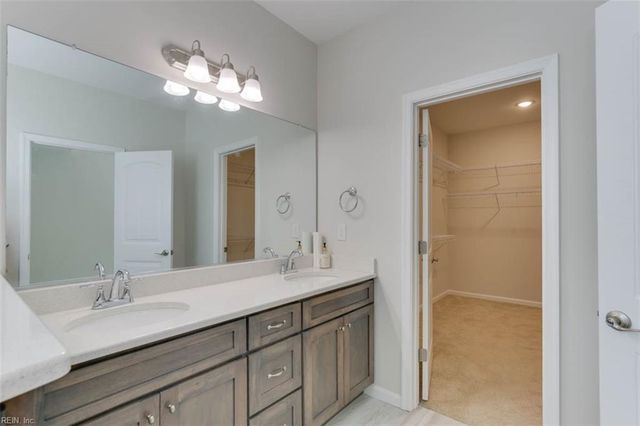 102 Bellflower LN, Suffolk, VA 23435