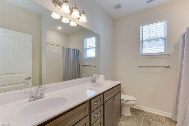 102 Bellflower LN, Suffolk, VA 23435