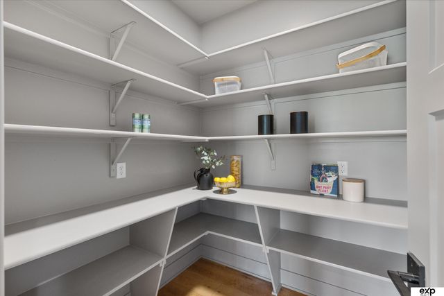 20120 V Street, Omaha, NE 68135