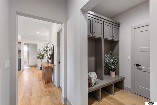 20120 V Street, Omaha, NE 68135