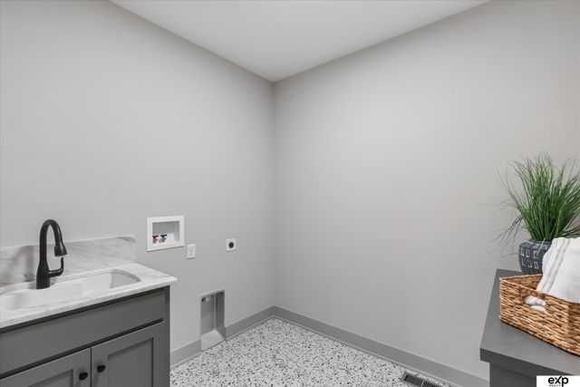 20120 V Street, Omaha, NE 68135