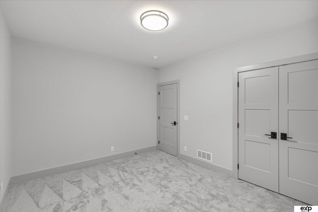 20120 V Street, Omaha, NE 68135