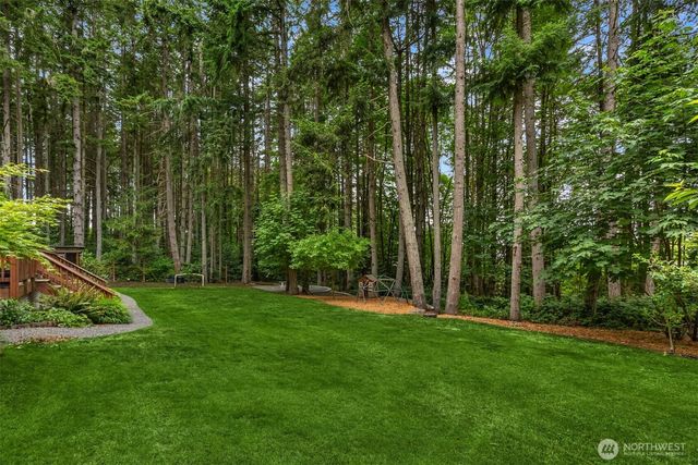 5249 Rose Avenue NE, Bainbridge Island, WA 98110