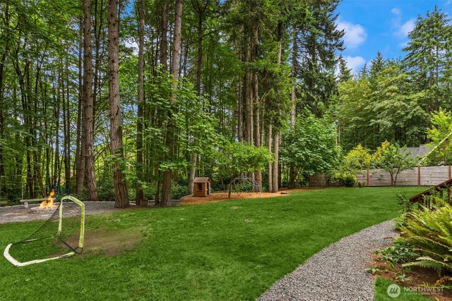 5249 Rose Avenue NE, Bainbridge Island, WA 98110