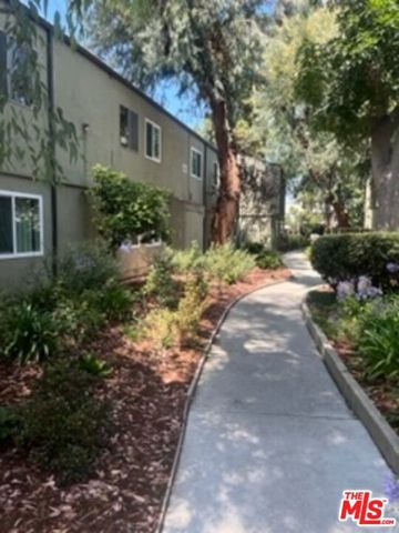 4806 Hollow Corner Road 132, Culver City, CA 90230