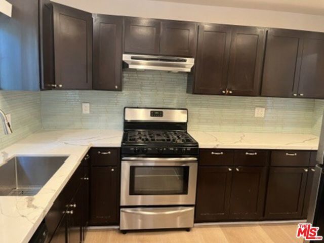 4806 Hollow Corner Road 132, Culver City, CA 90230