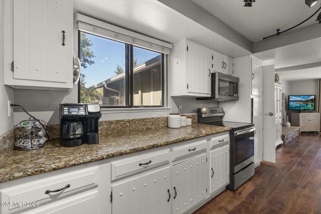 1335 Hilltop Road, Reno, NV 89509