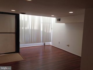 6 S EASTON RD, Glenside, PA 19038