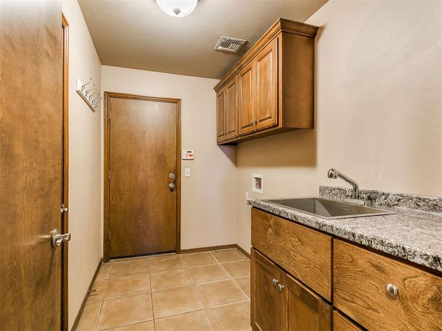 10629 NW 39th Street, Yukon, OK 73099