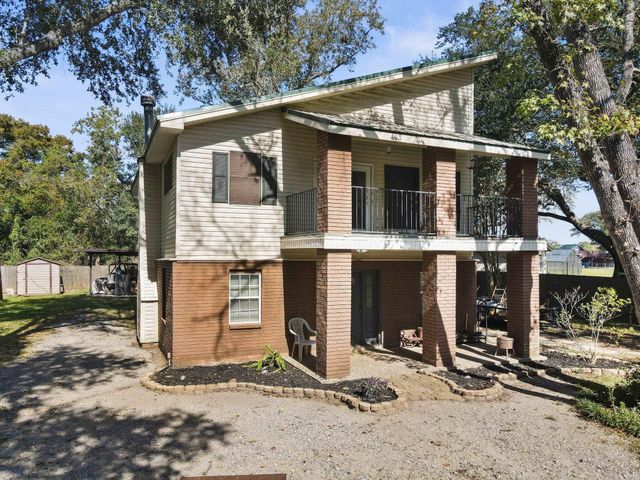 770 Katherene, Bridge City, TX 77611