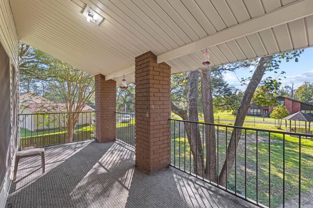 770 Katherene, Bridge City, TX 77611