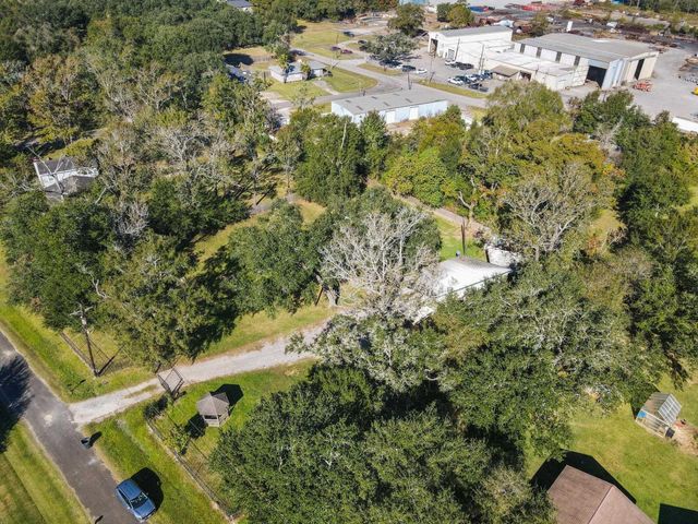 770 Katherene, Bridge City, TX 77611