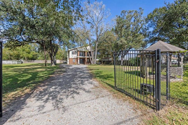 770 Katherene, Bridge City, TX 77611