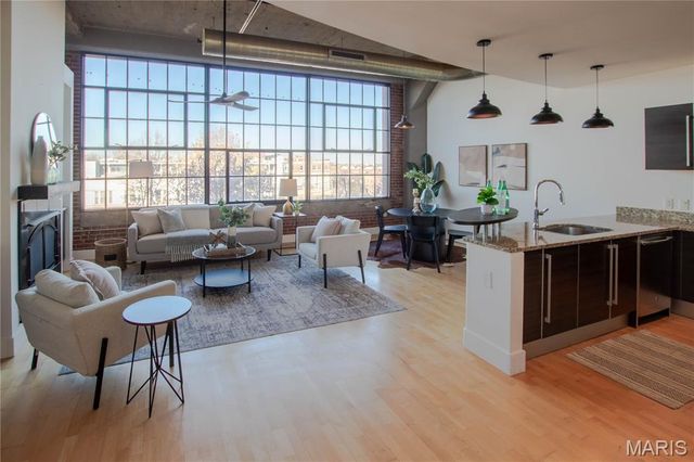 4100 Forest Park 303, St Louis, MO 63108