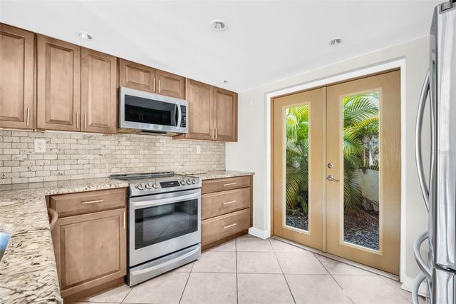 4307 HARBOR HOUSE DRIVE 13, Tampa, FL 33615