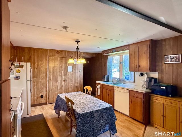 74 Cheyenne Road, East Hartford, CT 06118