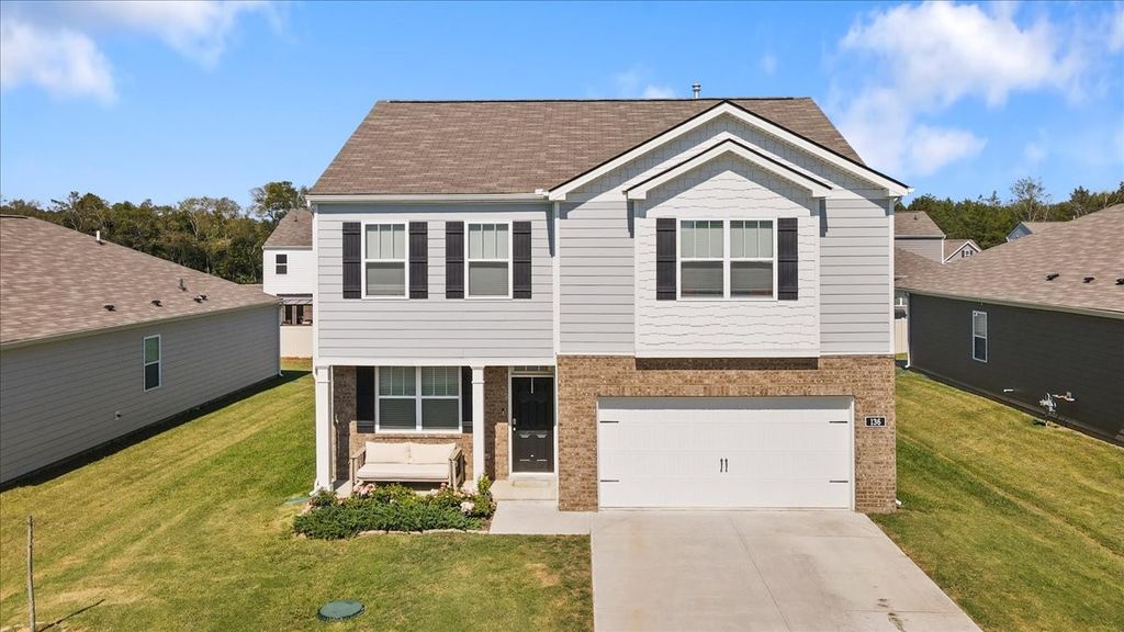 136 Saddle Horse Ln, Murfreesboro, TN 37129