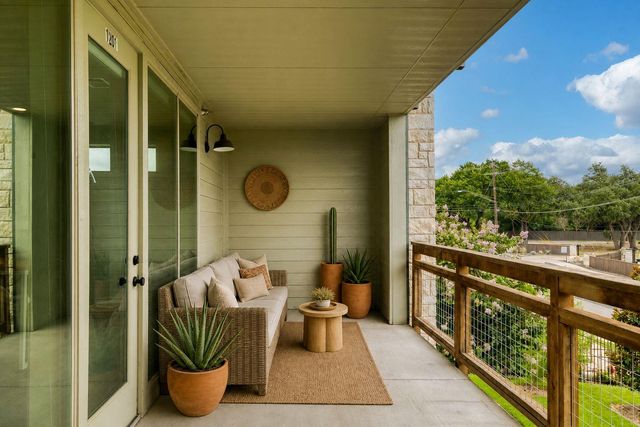 4704 Sunset TRL 1201, Austin, TX 78745