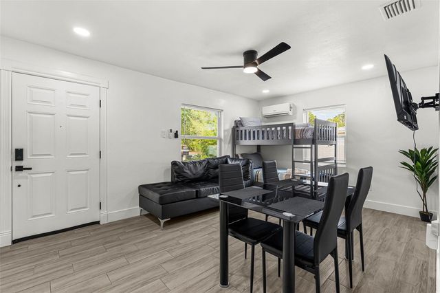 1305 29TH STREET W, Bradenton, FL 34205