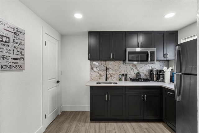 1305 29TH STREET W, Bradenton, FL 34205