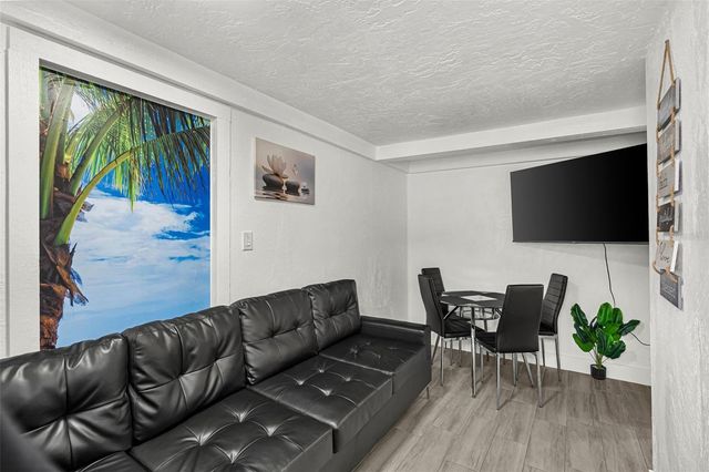 1305 29TH STREET W, Bradenton, FL 34205
