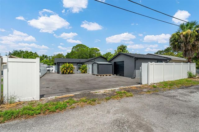 1305 29TH STREET W, Bradenton, FL 34205