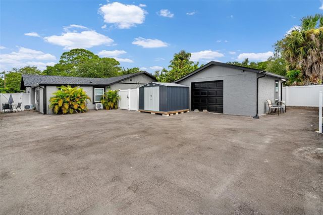 1305 29TH STREET W, Bradenton, FL 34205