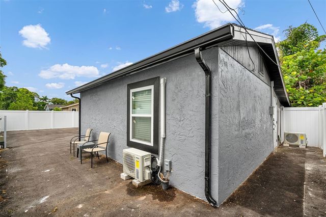 1305 29TH STREET W, Bradenton, FL 34205